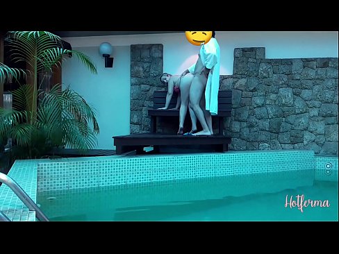 ❤️ El jefe invita a la criada a la piscina, pero no pudo resistirse a una caliente ☑ Video de porno en es.sex78.ru ❌️